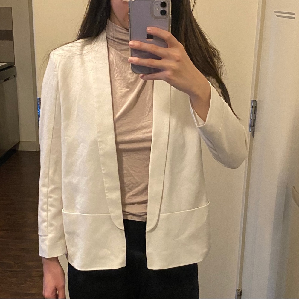 Twik White Blazer - Picture 8 of 9
